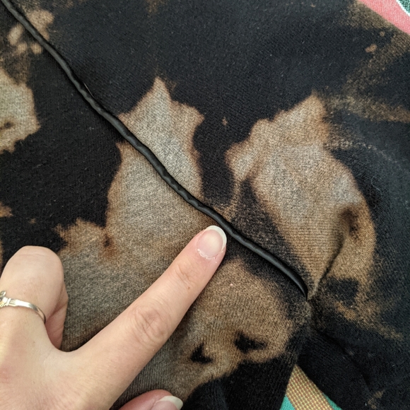 Abercrombie & Fitch reverse tie-dye crop shirt - Picture 4 of 8